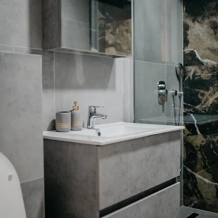 Luxury Centar شقة *