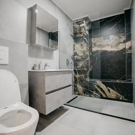 Luxury Centar شقة *