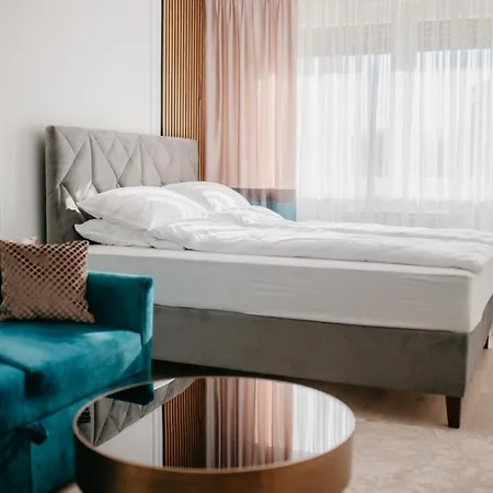 Luxury Centar شقة *